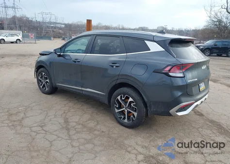 2023 Kia Sportage Hybrid Ex z USA, uszkodzony, nr VIN KNDPVCAG4P7105591